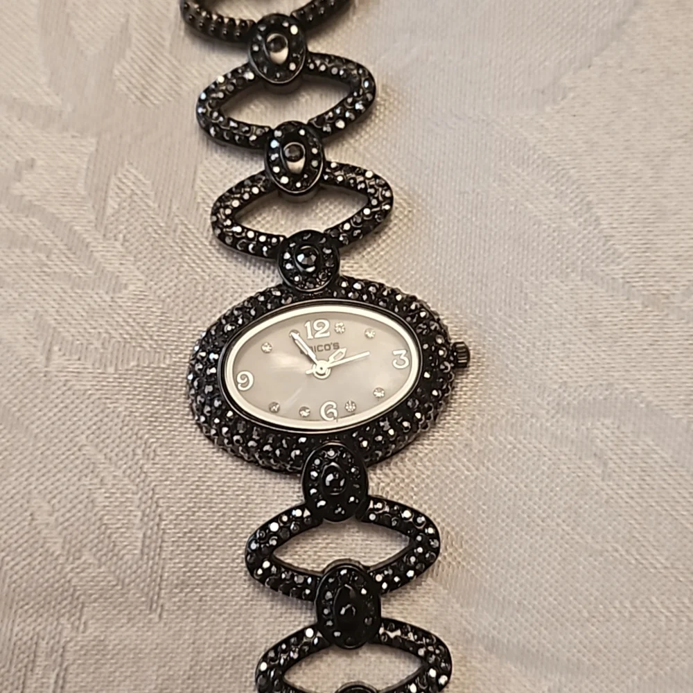 Chico's Charlotte Watch.